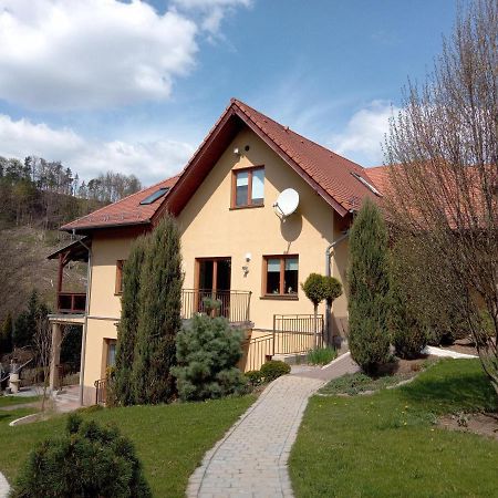 Pokoje Goscinne Monti Kudowa-Zdrój Esterno foto