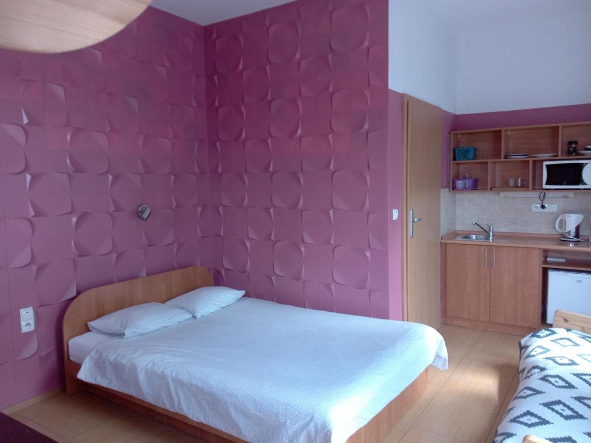 Pokoje Goscinne Monti Kudowa-Zdrój Esterno foto